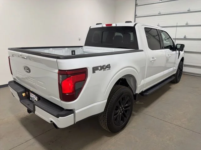 New 2026 Oxford White Ford XLT image 4