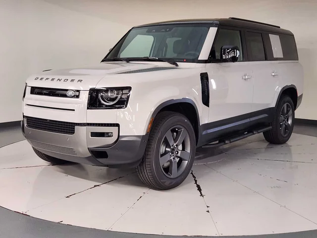 2026 Land Rover Defender S - 130 P300