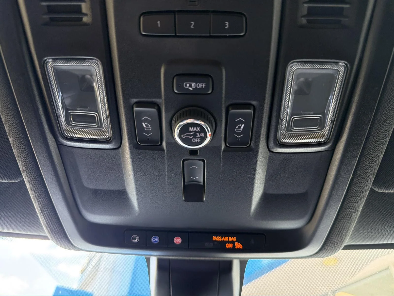 Used 2022 SUMMIT WHITE Chevrolet RST image 26