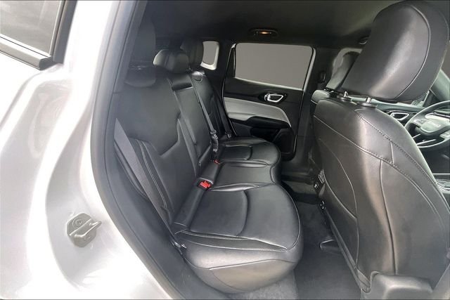 Used 2025 White Jeep Limited image 25