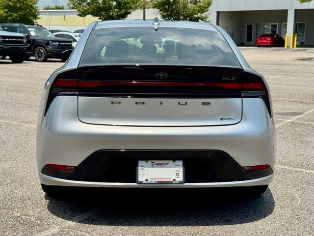 Used 2024  Toyota XLE image 7