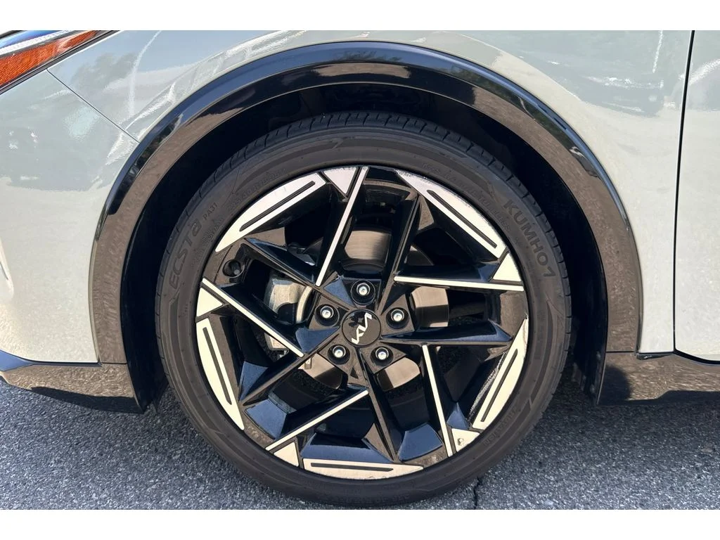Used 2025 Morning Haze Kia GT-Line image 45