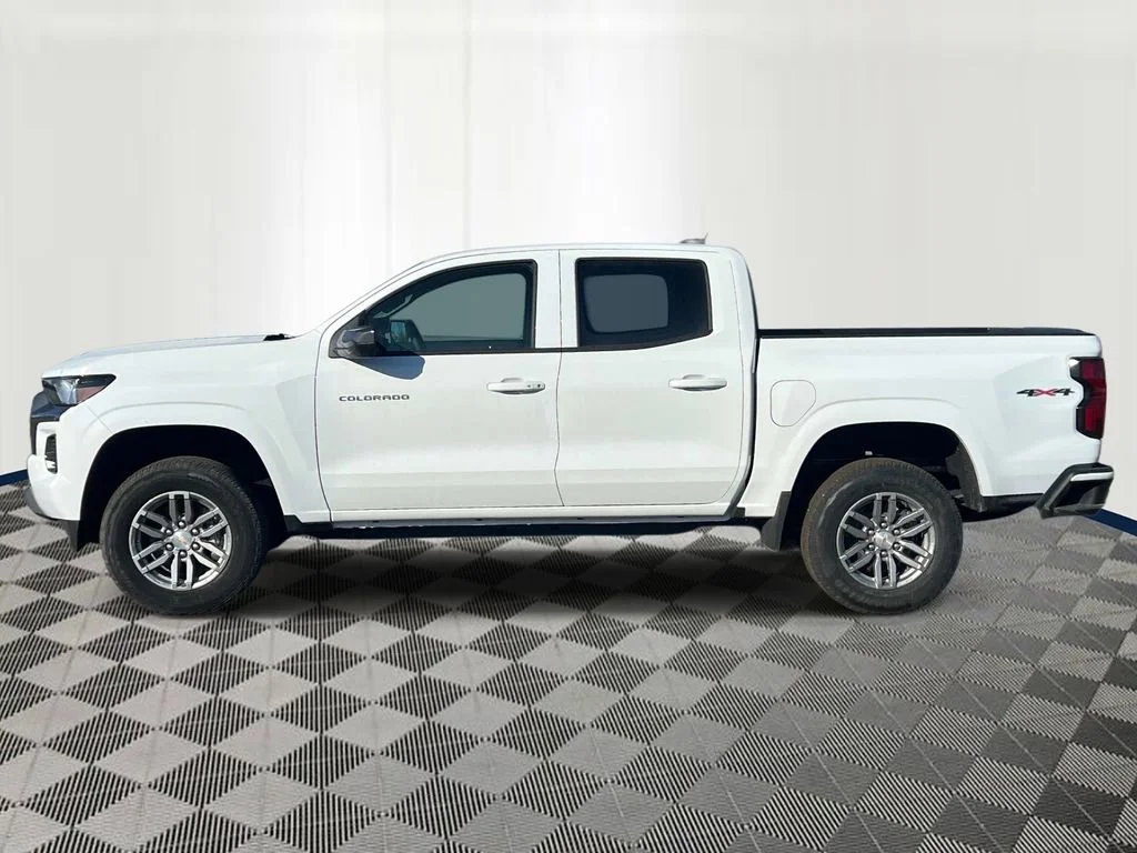 New 2026 Summit White Chevrolet LT image 2