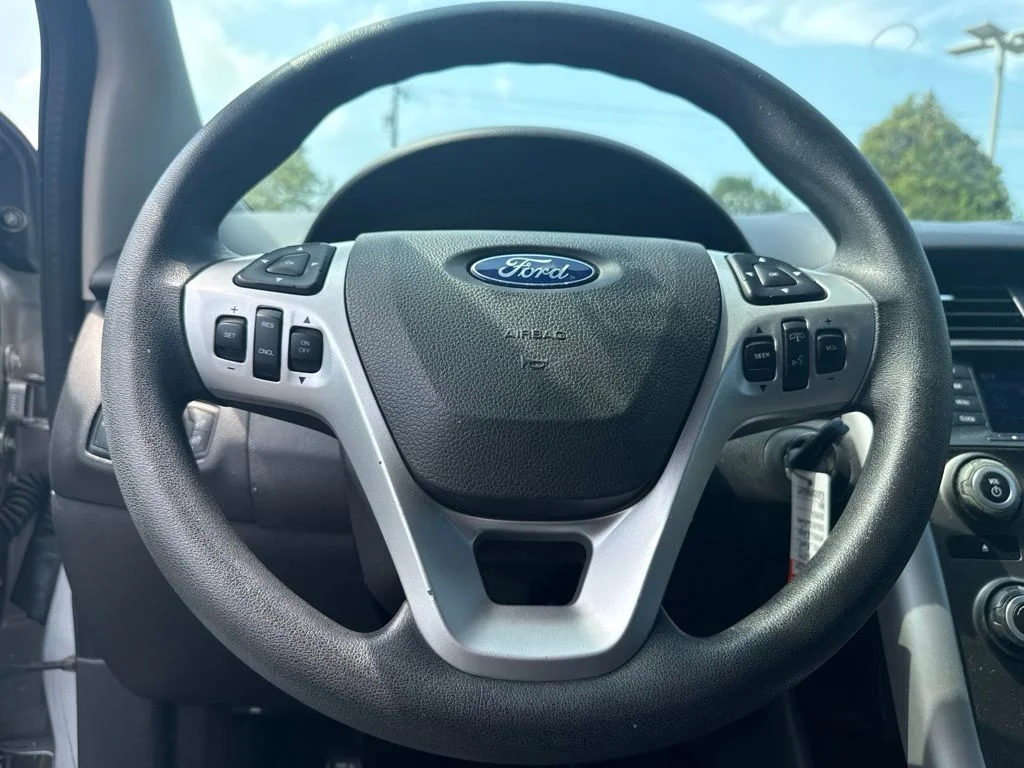 Used 2014 Silver Ford SE image 7