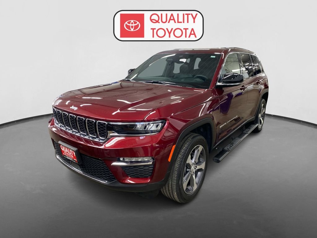 Used 2025 Red Jeep Limited image 1