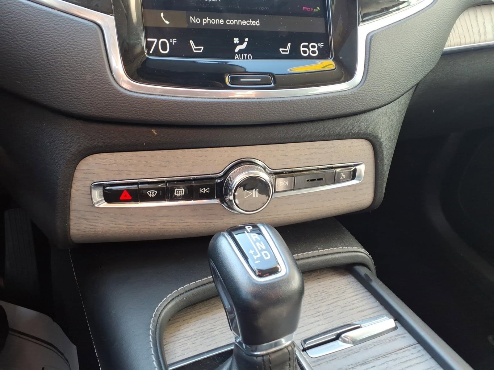 Used 2020 Blue Volvo T6 Inscription image 19