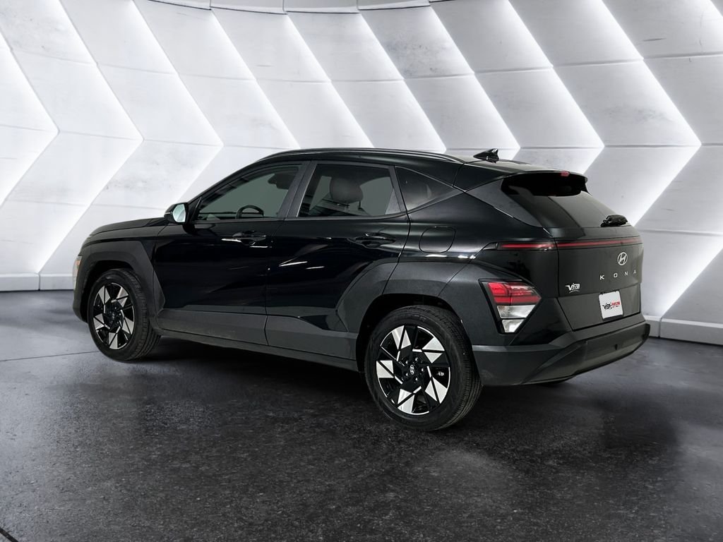 Used 2024 Black Hyundai SEL image 6