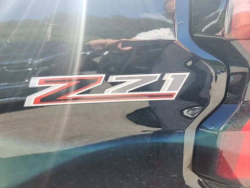 Used 2025 Black Chevrolet Z71 image 5