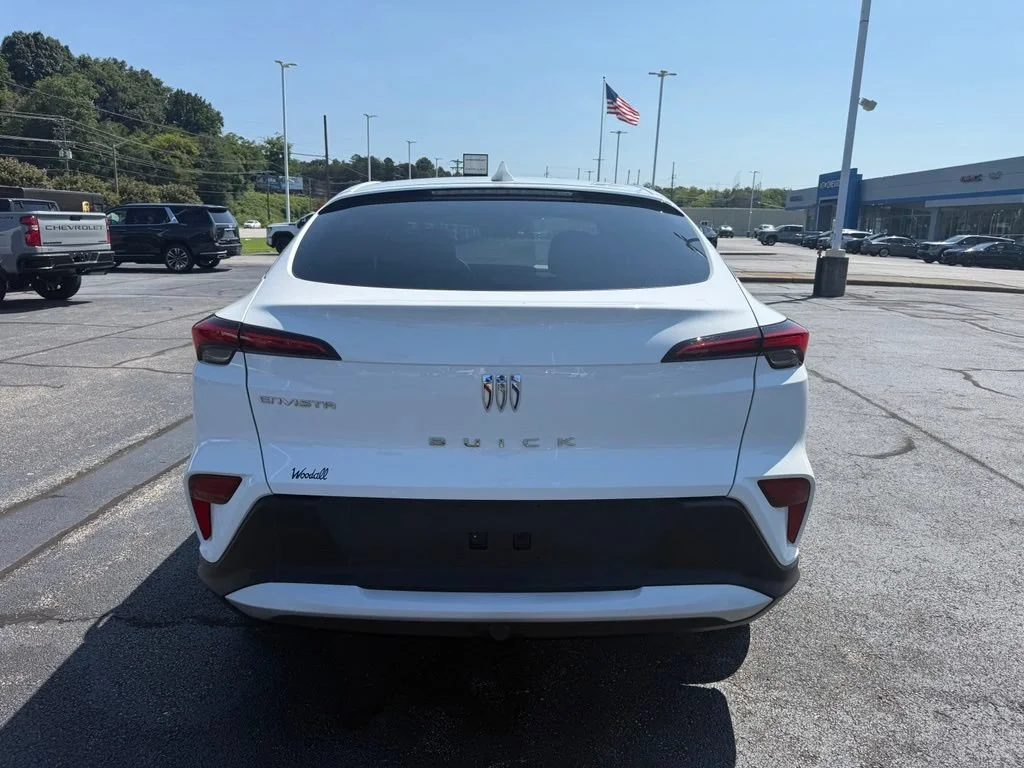 Used 2024 Summit White Buick Preferred image 7