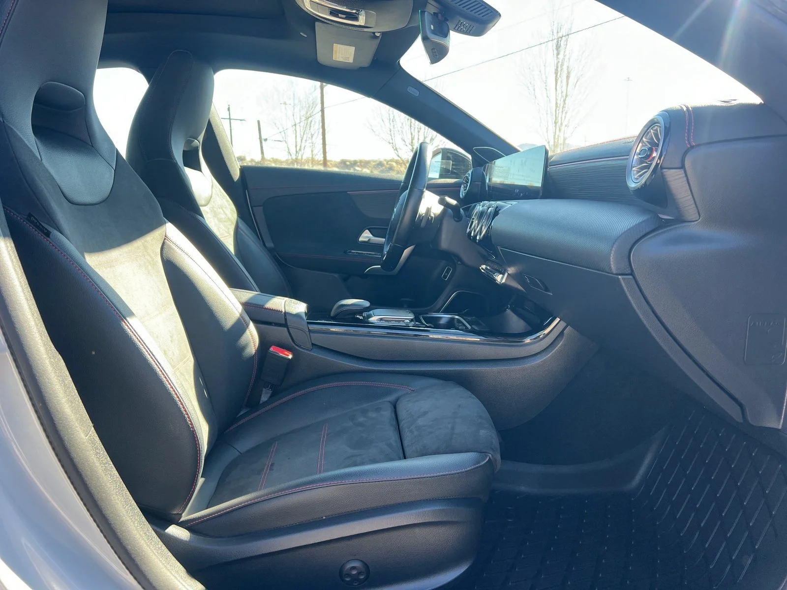 Used 2023 Digital White Metallic Mercedes-Benz CLA 250 image 21