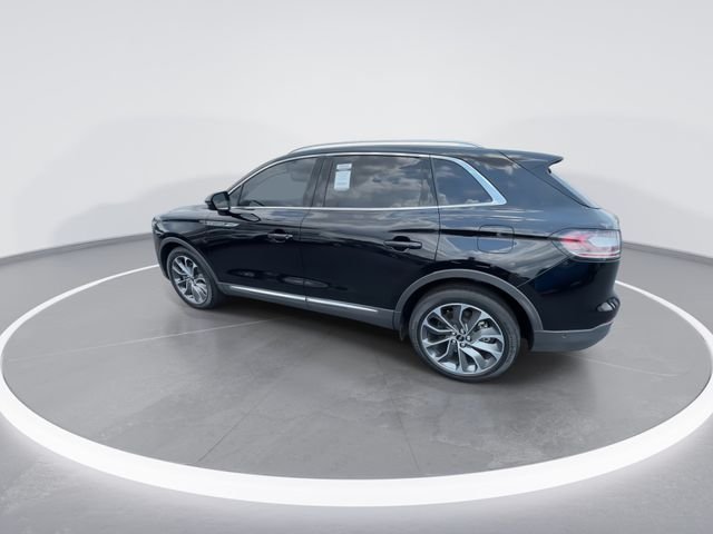 Used 2023 Black Lincoln Reserve image 6