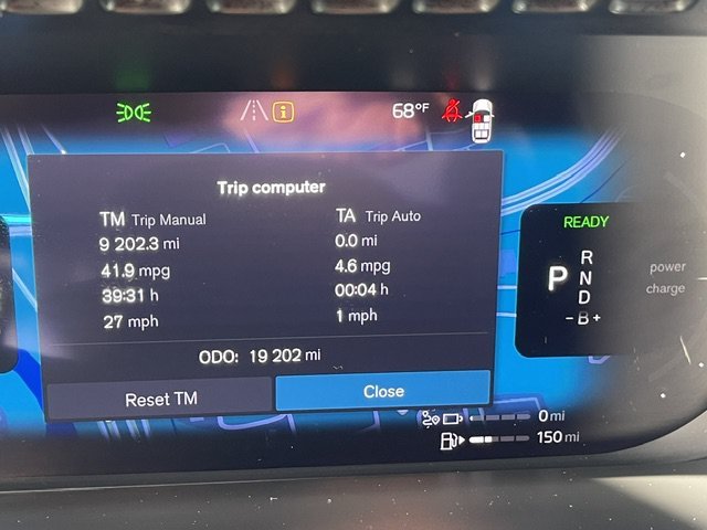 Used 2025 Black Volvo Plus image 19