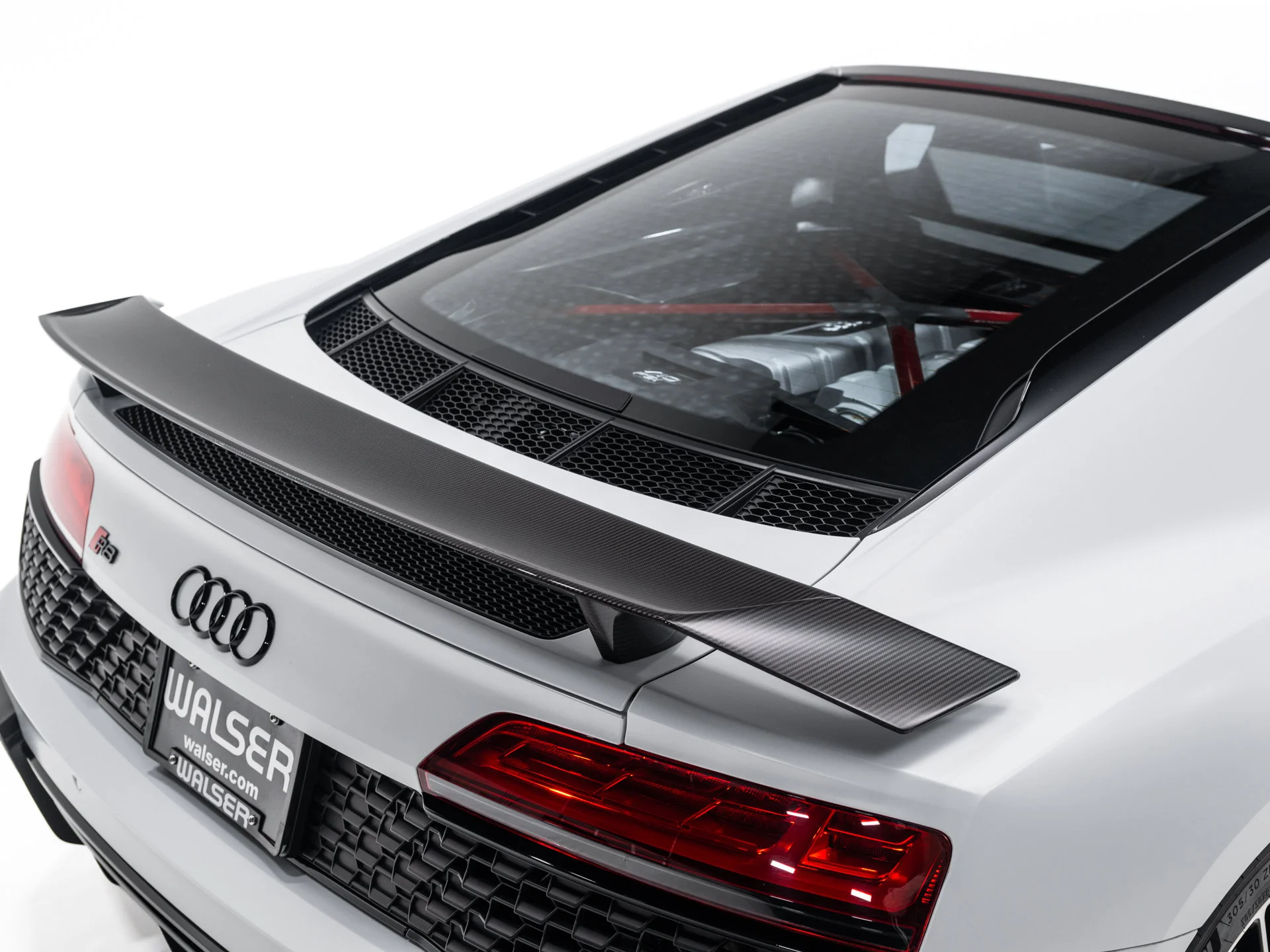 Used 2023 Suzuka Gray Metallic Audi V10 performance image 18