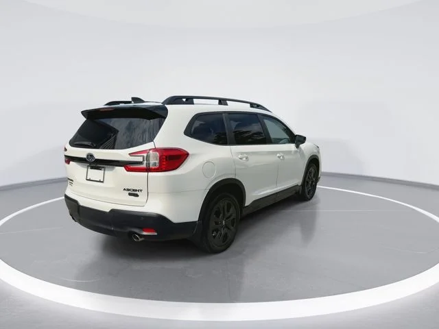 Used 2024 White Subaru Onyx Edition image 8