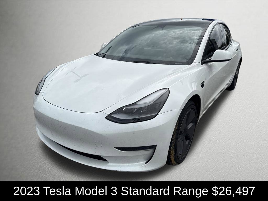 Used 2023  Tesla Base image 7