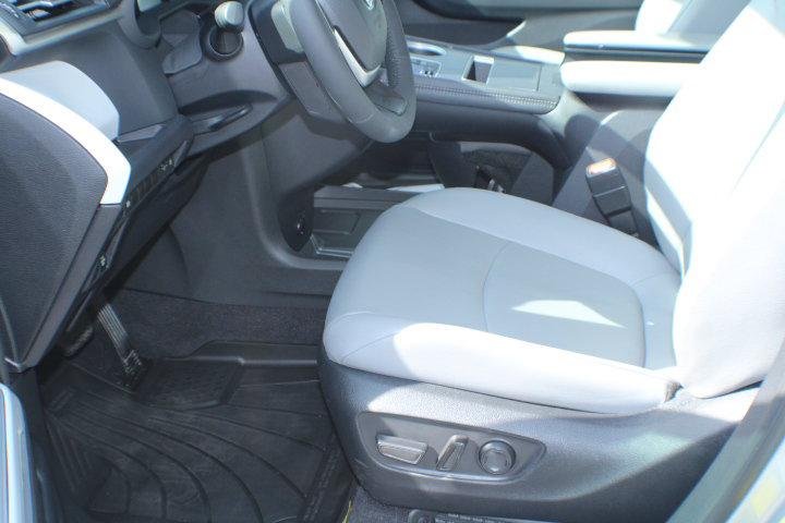 Certified Used 2025 CELESTIAL SILVER Toyota  image 15