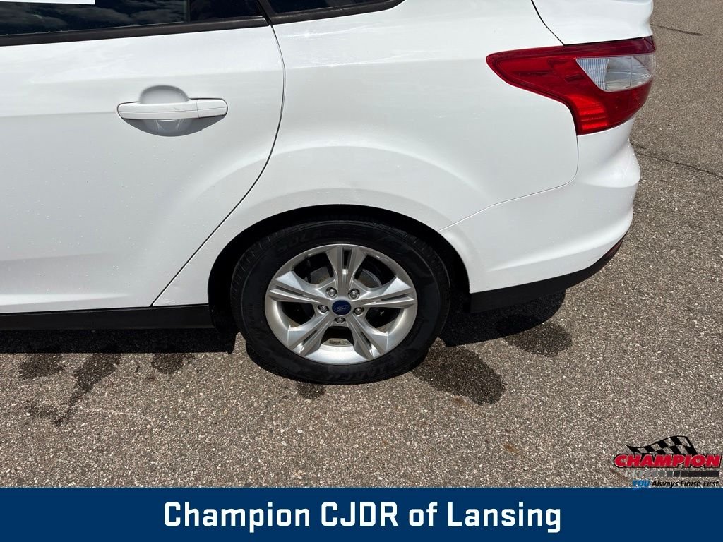 Used 2014 White Ford SE image 25