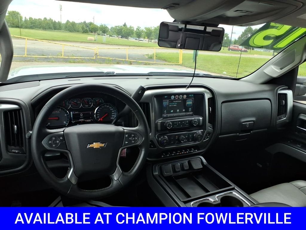 Used 2015 Silver Chevrolet LTZ image 9