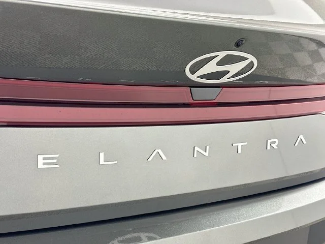 New 2026 Gray Hyundai SE image 23