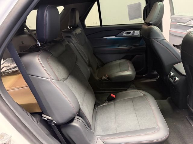 New 2026 Star White Metallic Tri-Coat Ford ST image 27