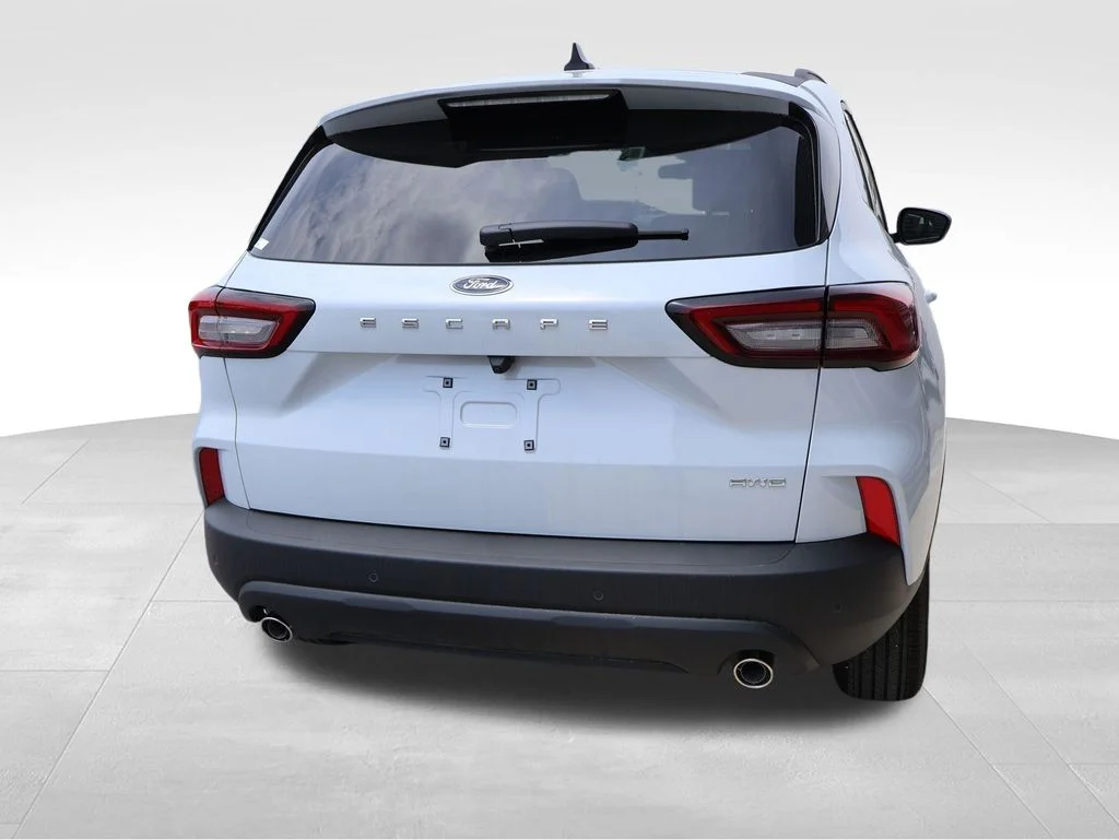 New 2026 Space Silver Metallic Ford ST-Line image 18