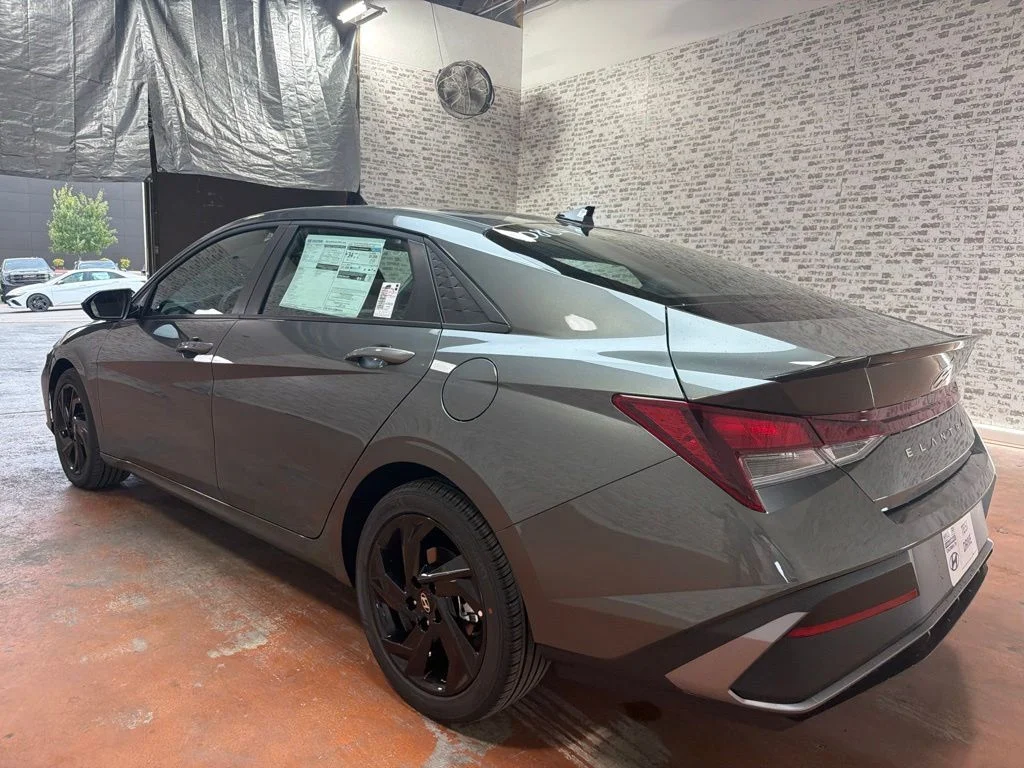 New 2026 Amazon Gray Hyundai SEL Sport image 5
