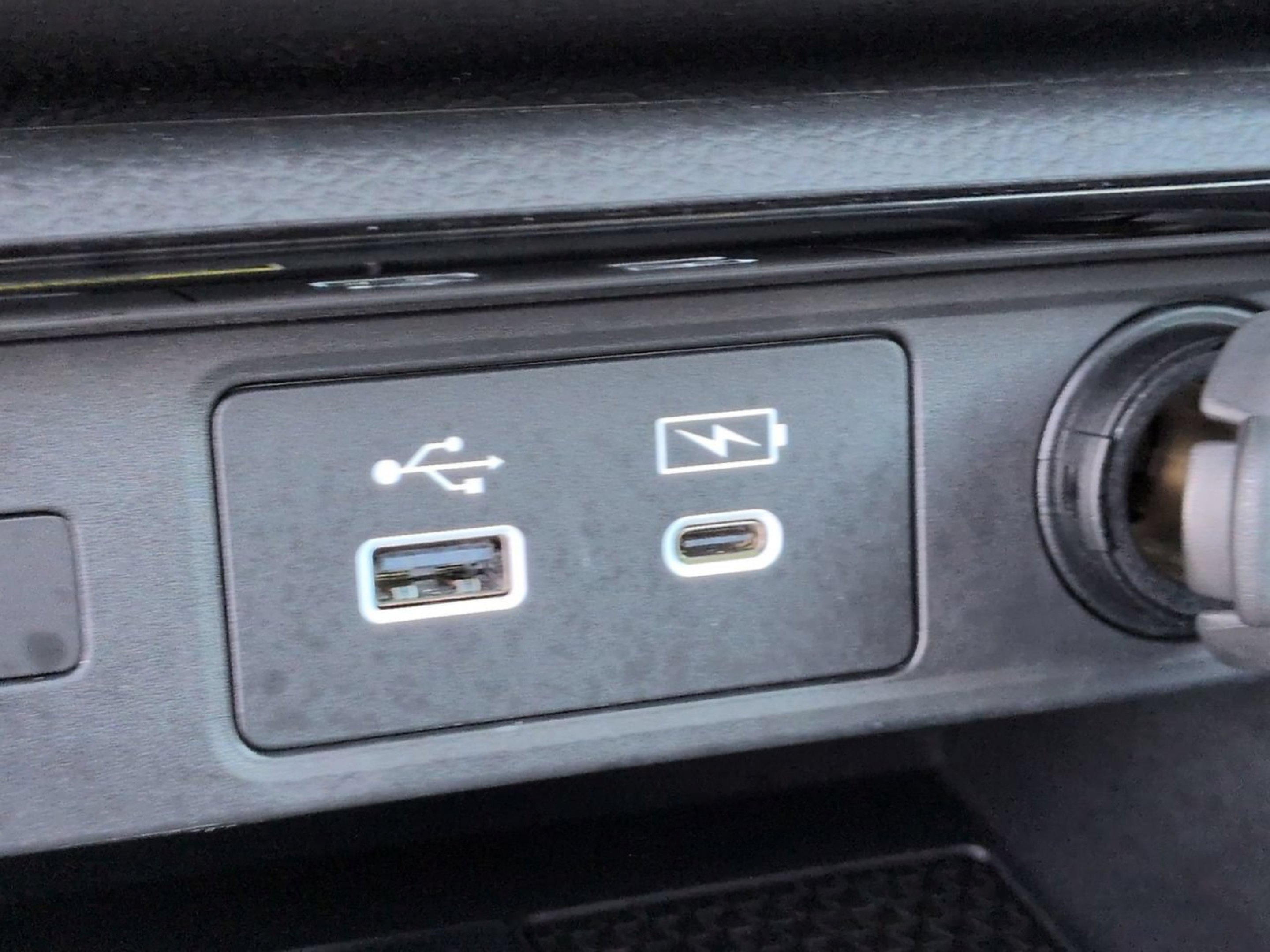 Used 2024 White Honda EX-L image 27
