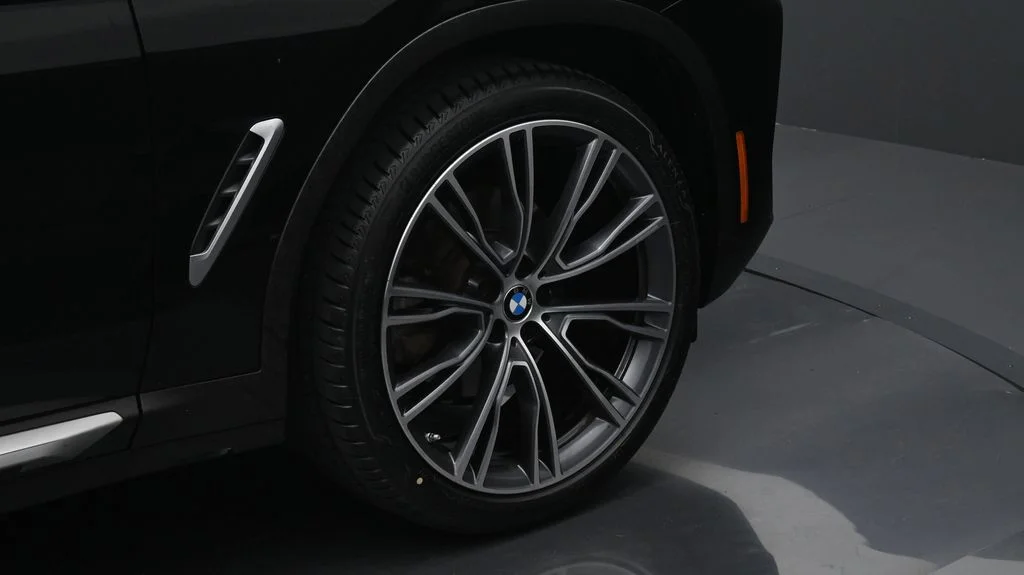 Certified Used 2024 Jet Black BMW sDrive30i image 6