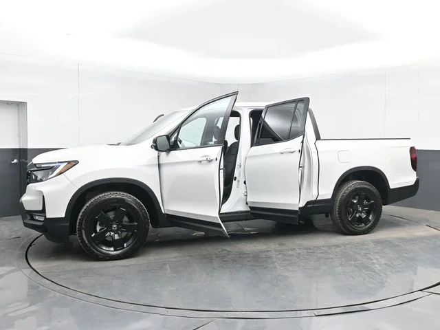 New 2026 Platinum White Pearl Honda Black Edition image 56