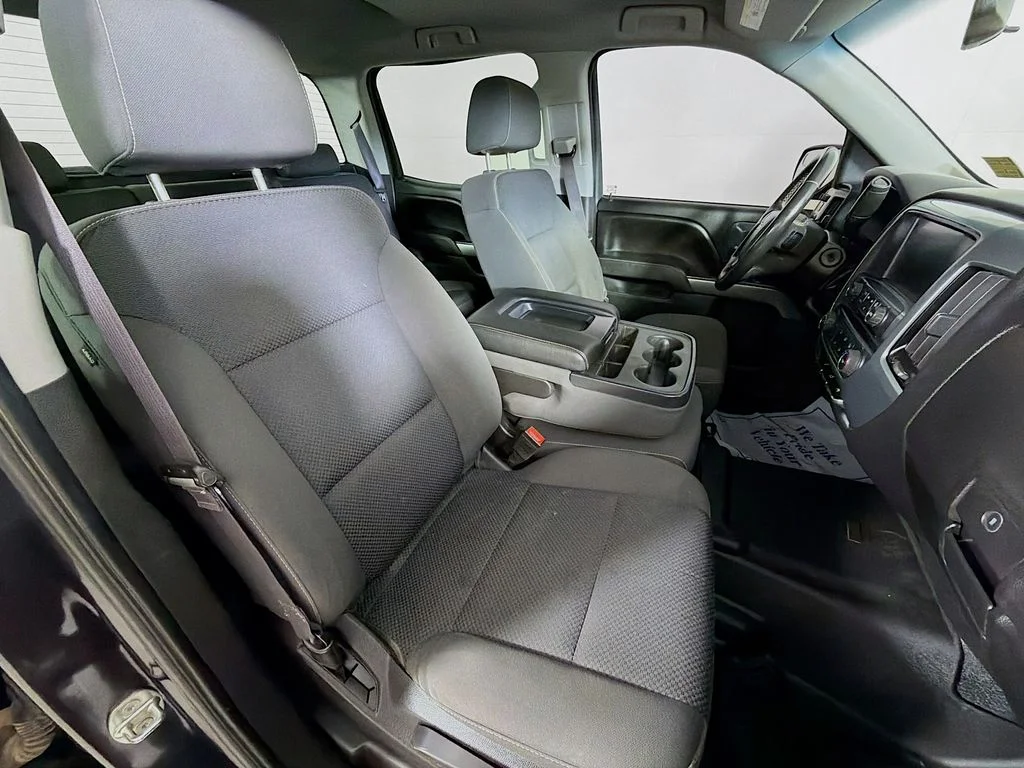 Used 2016 Gray Chevrolet LT image 23