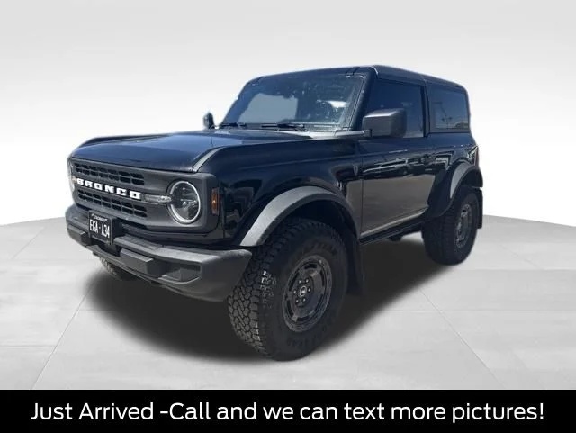 Used 2025 Black Ford Base image 1