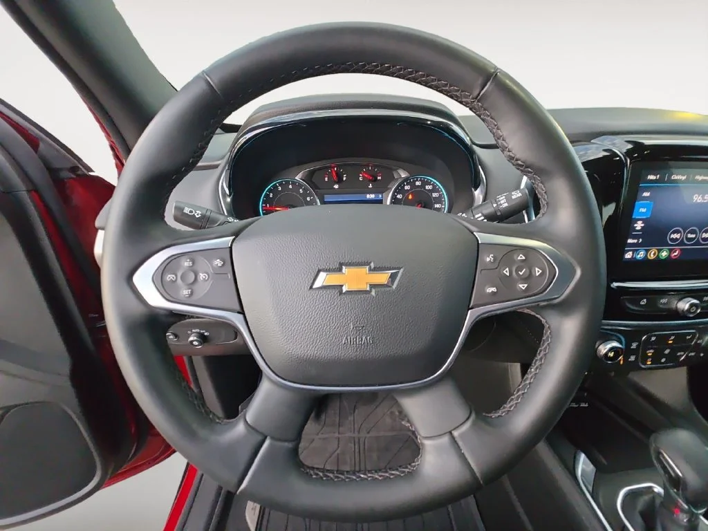 Used 2023 RADIANT RED TINTCOAT Chevrolet LT Cloth image 19