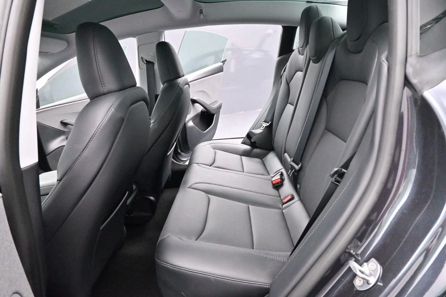 Used 2025 Black Tesla Long Range image 26