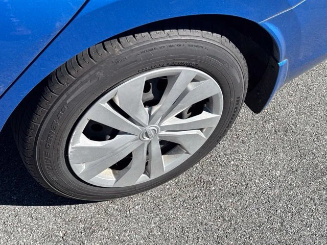 Used 2021 Blue Nissan 1.6 S image 11