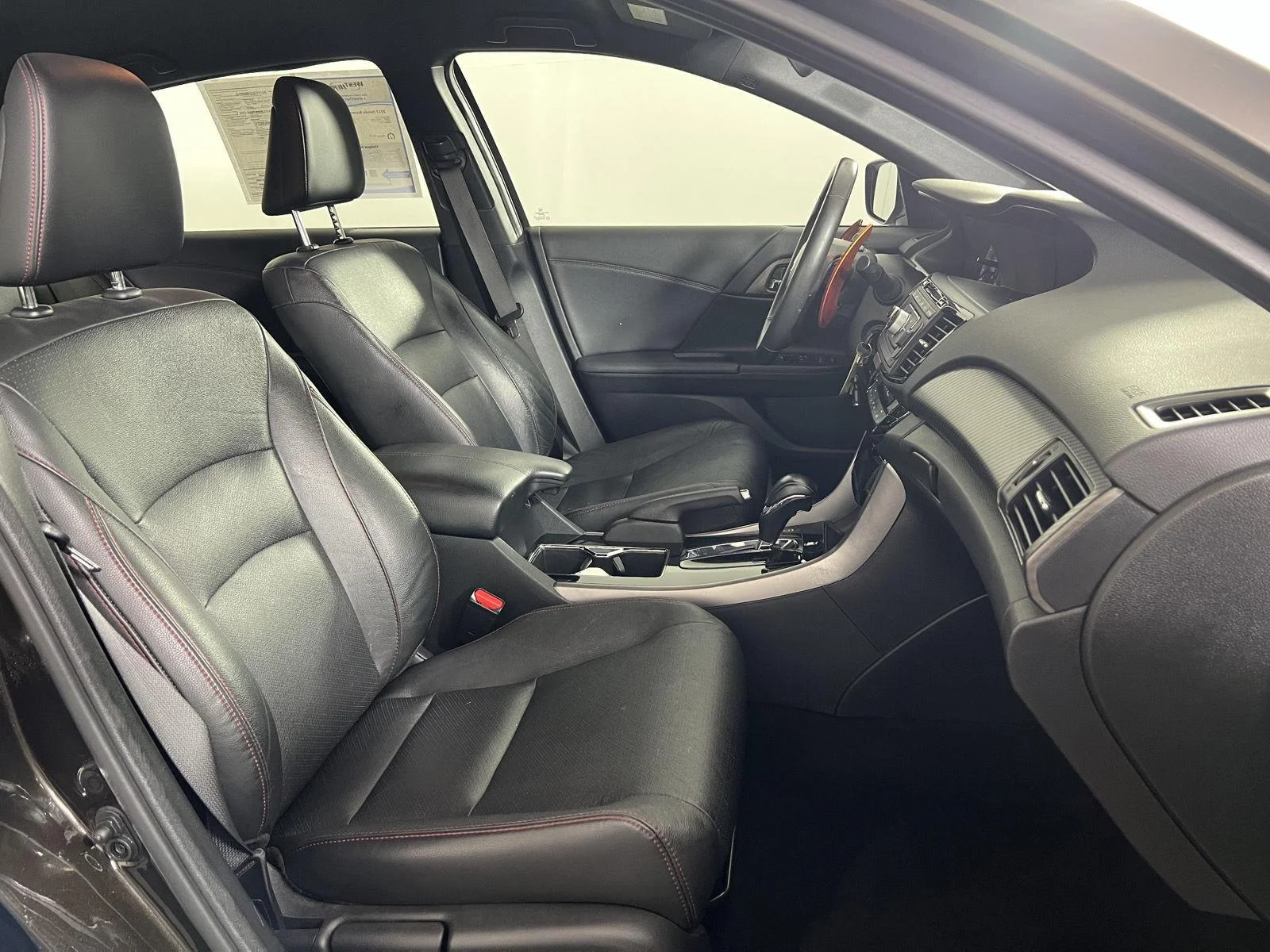 Used 2017 Kona Coffee Metallic Honda Sport SE image 27