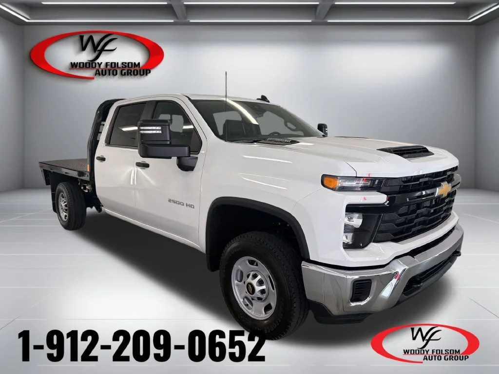New 2026 Summit White Chevrolet WT image 1
