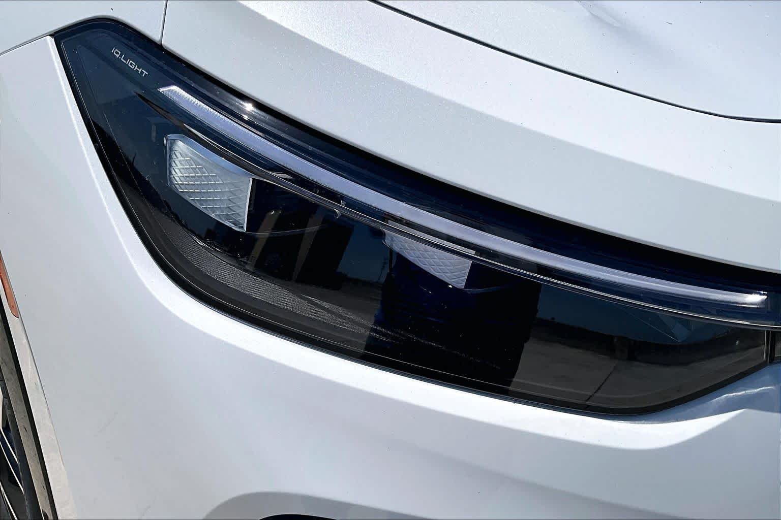 New 2026 Opal White Pear Volkswagen 2.0T SEL R-Line Turbo image 13