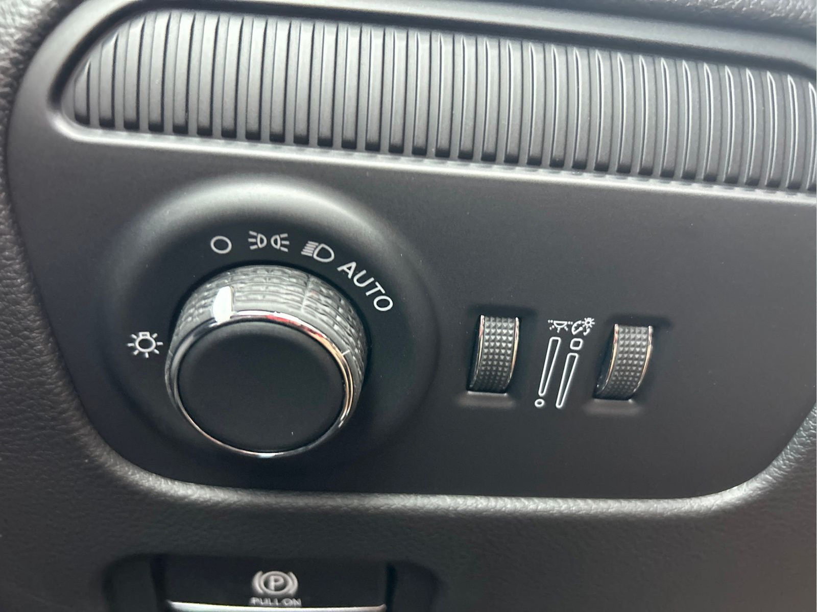 New 2026 Bright White Clearcoat Jeep Limited Altitude image 25