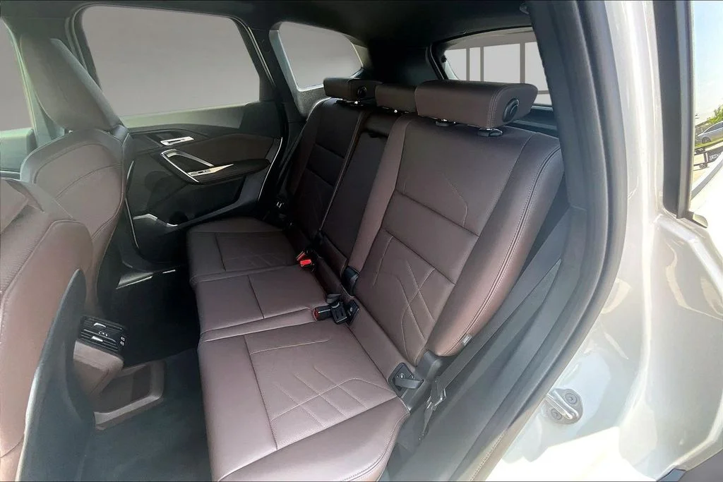 Used 2025 White BMW xDrive28i image 26
