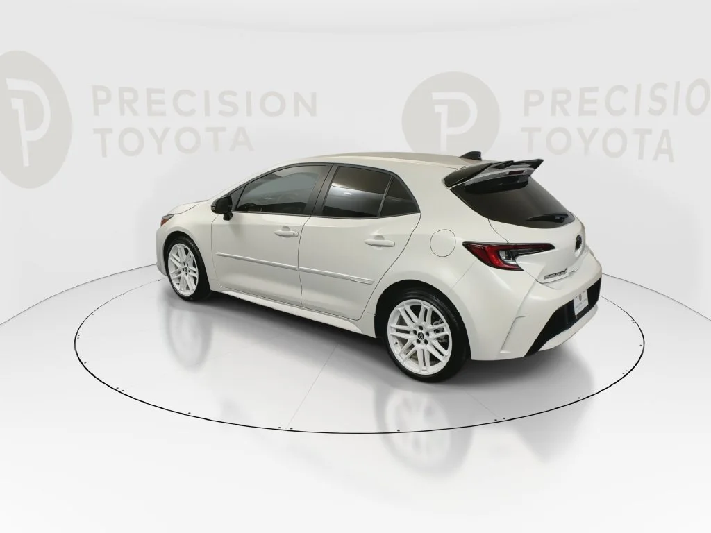 Used 2026 Ice Cap Toyota SE image 14
