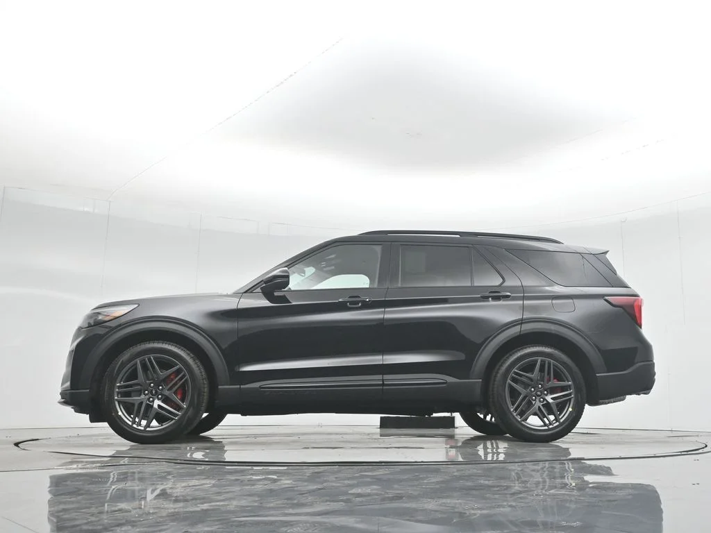 New 2026 Agate Black Metallic Ford ST image 35