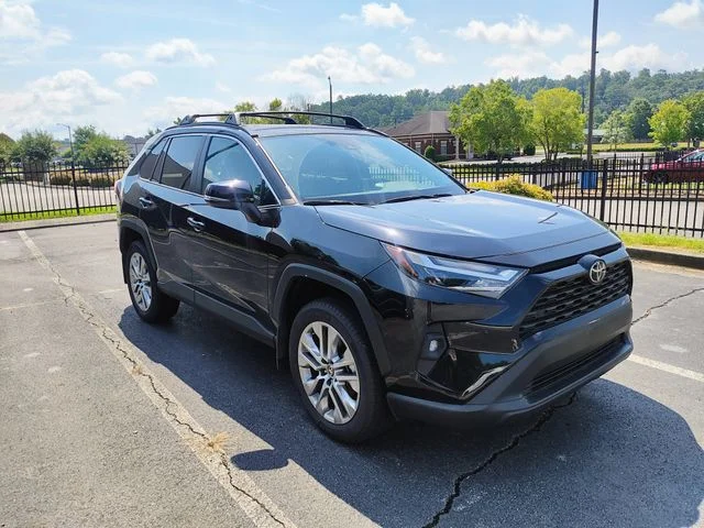 Used 2025 Black Toyota XLE Premium image 3
