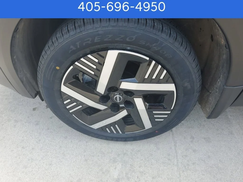 Pre-Owned 2026 Nissan Kicks SV
