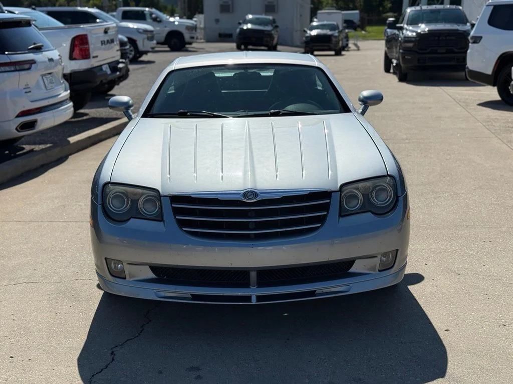 Used 2005  Chrysler SRT6 image 3