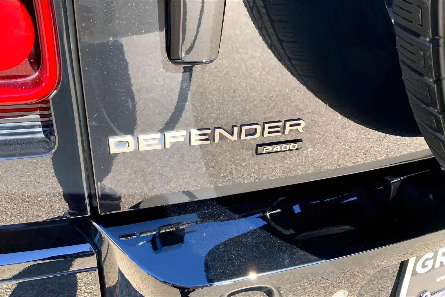 Used 2022 BLACK Land Rover X-Dynamic HSE image 29