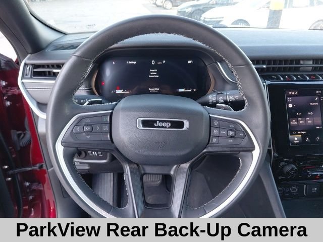 Used 2023 Red Jeep Altitude image 11