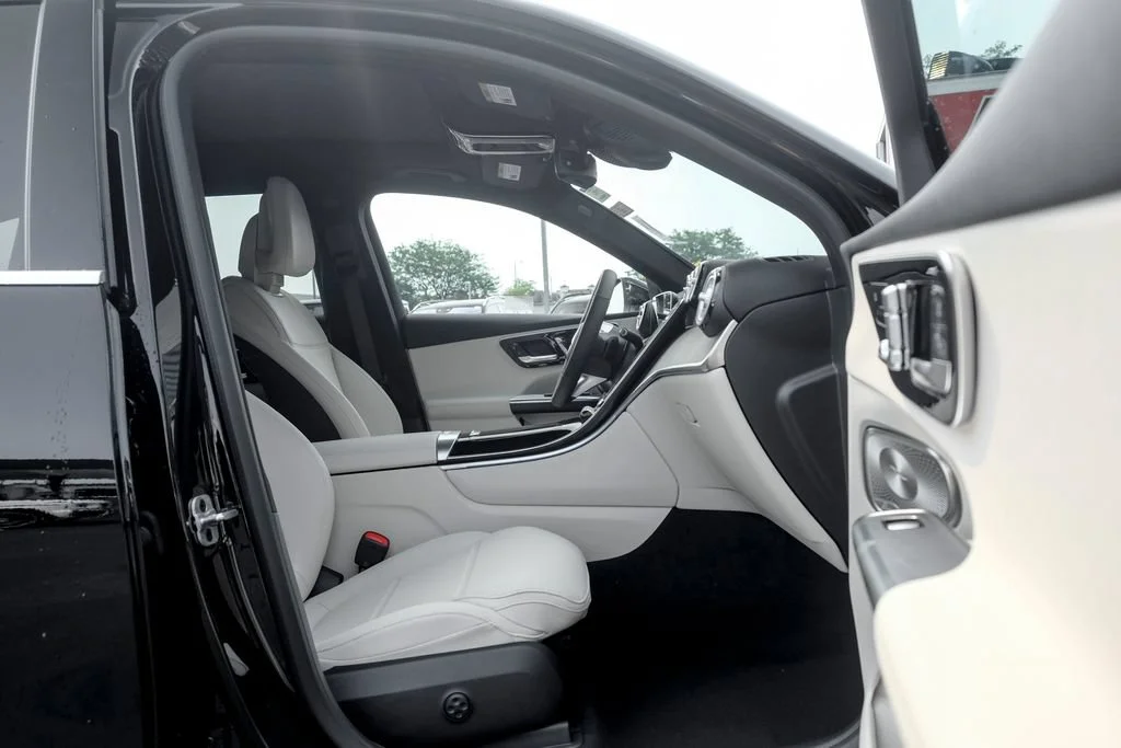 New 2026 Black Mercedes-Benz GLC 300 image 54