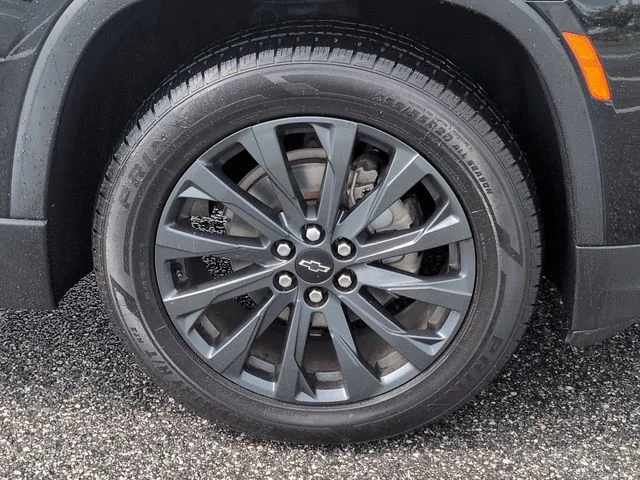 Used 2022 Black Chevrolet RS image 11