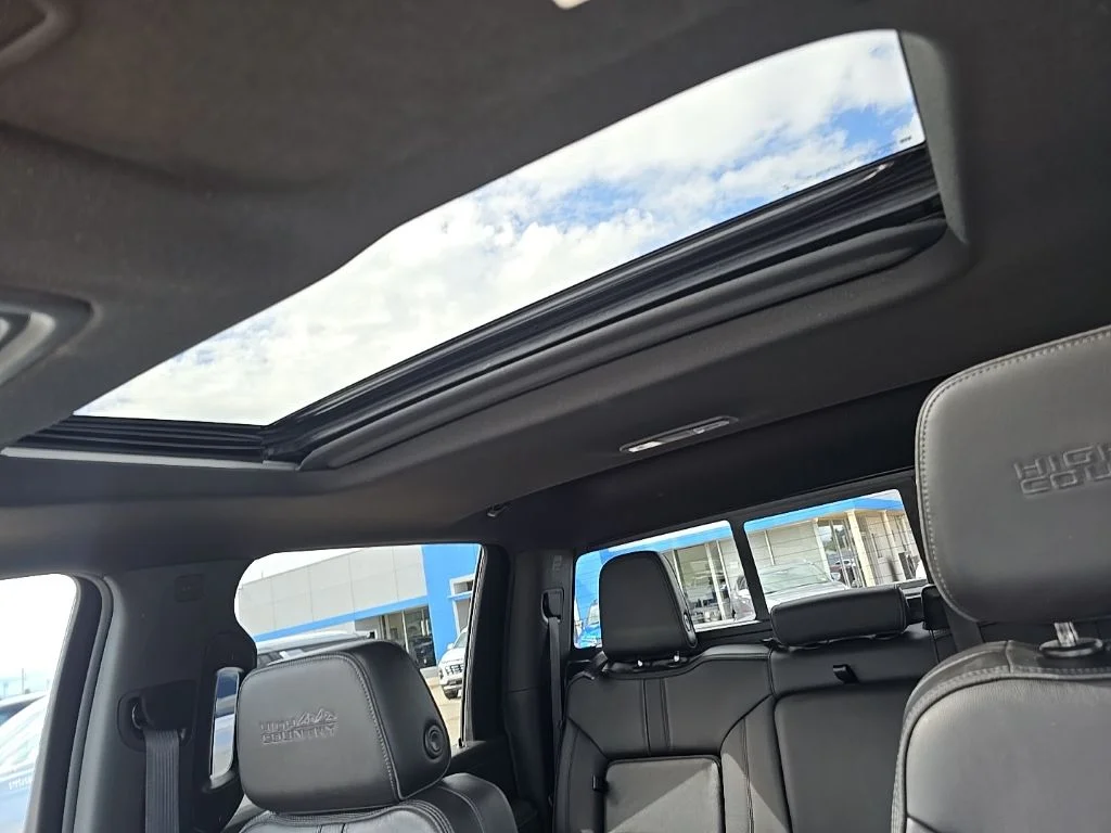 2022 Chevrolet Silverado 3500HD High Country - Photo 16