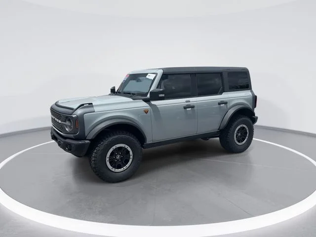 Used 2023 Gray Ford Badlands image 3